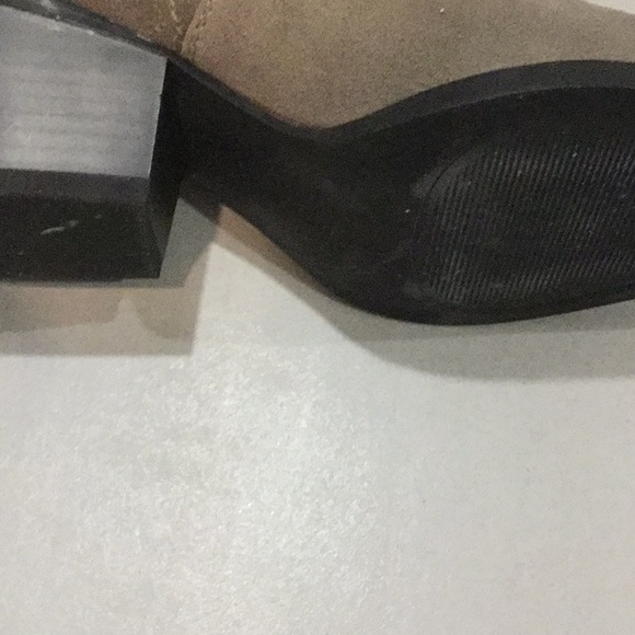 Nwt Zara block heels real suede fringe ankle boots - Picture 5 of 6